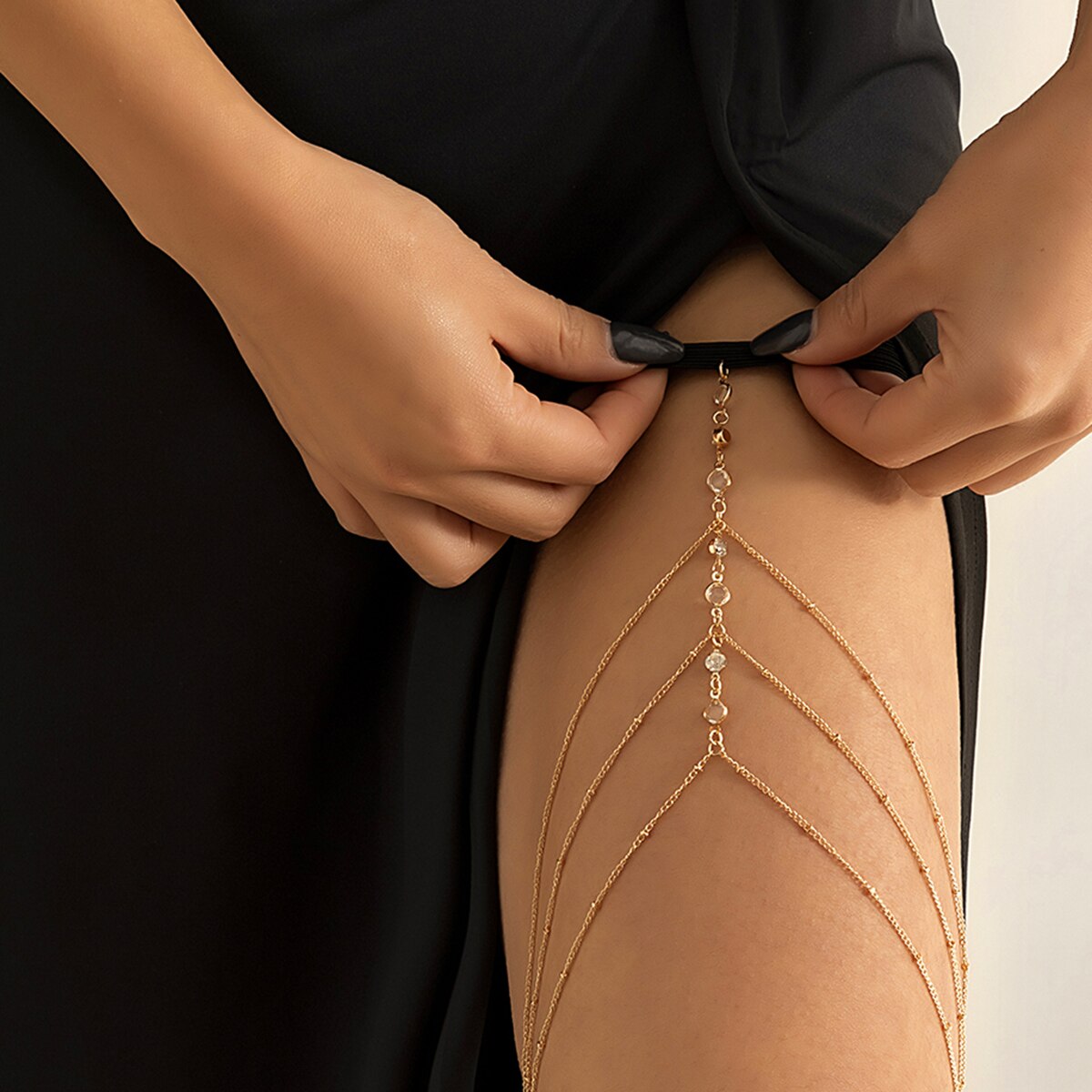 بوهو شريط مرن كريستال الساق ال - مراجعة Body Jewelry Leg Chain وسعره