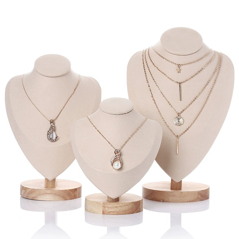 المخملية صورة قلادة عرض قلادة  - مراجعة Body Jewelry Display Ideas وسعره