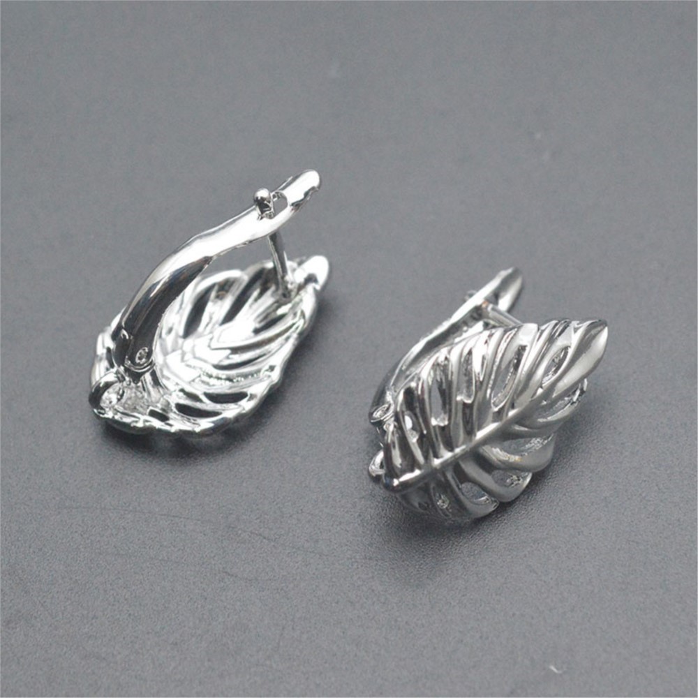 1/2 قطعة من مشابك الأقراط على  - مراجعة Body Jewelry Diy وسعره